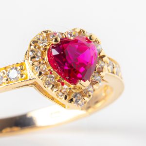 Anillo Corazón con Circones